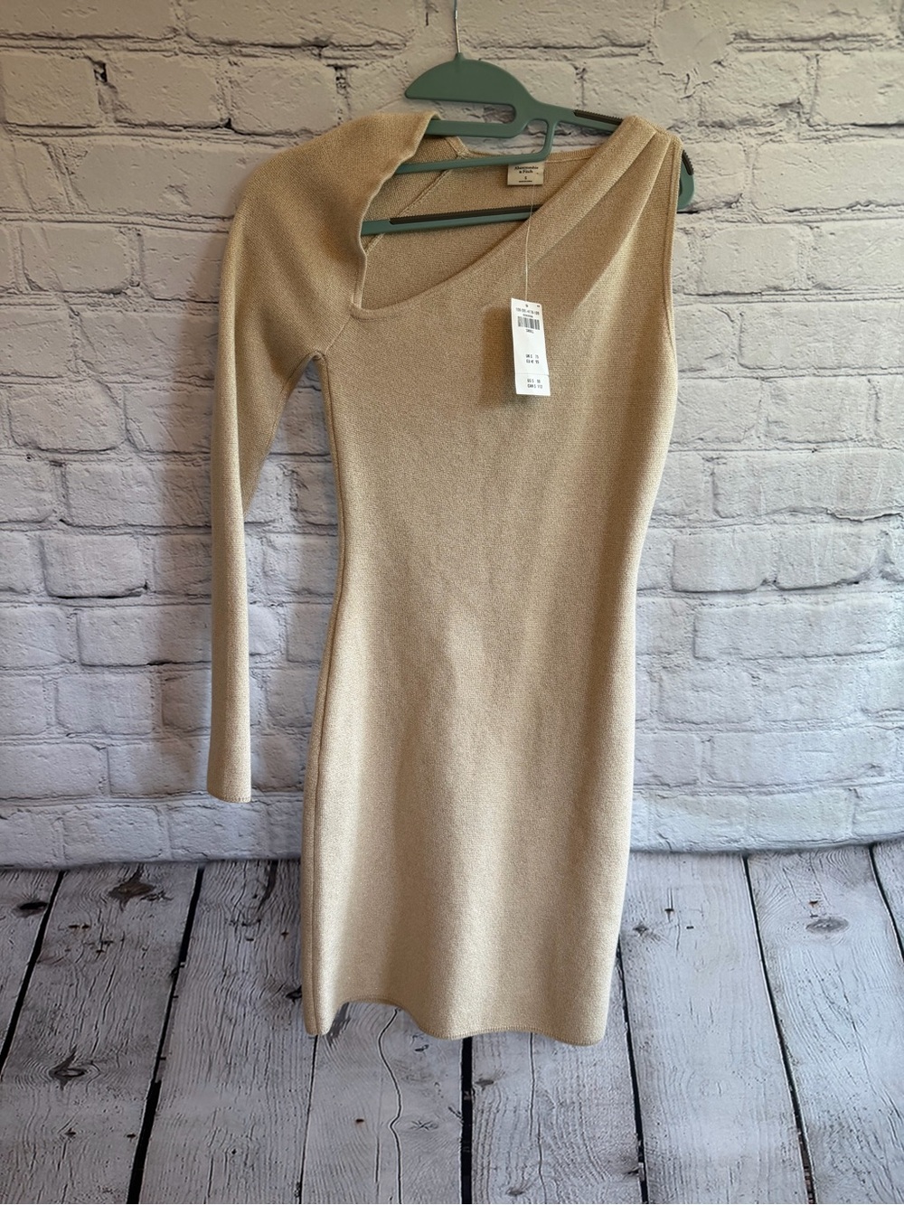 Abercrombie & Fitch One Shoulder Knit Sweater Dress Size Small NWT
